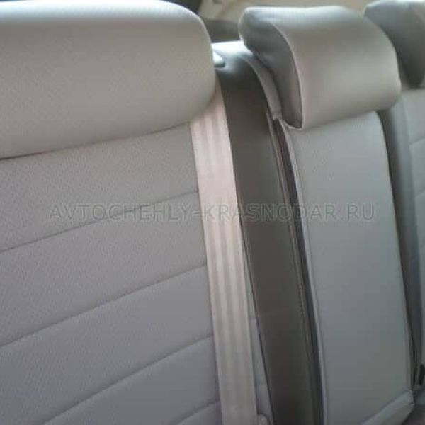 Чехлы Автопилот на Toyota Prius 2003-2009 г.в.